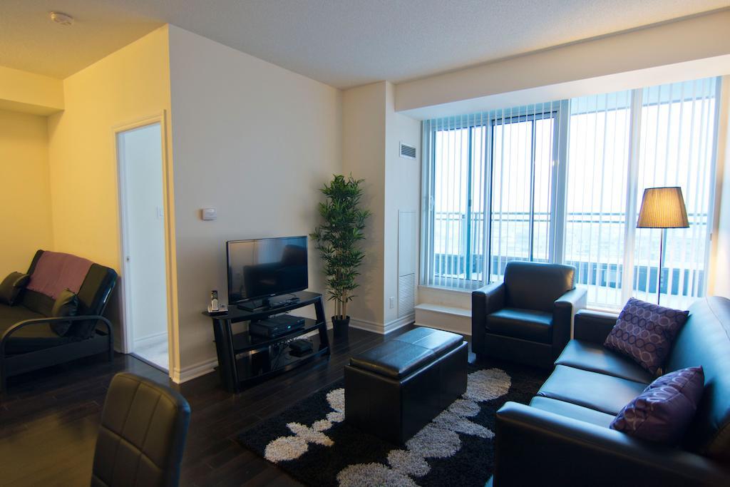 Maplewood Furnished Suites Mississauga Esterno foto